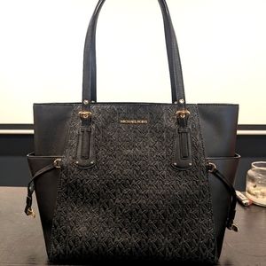 MK black tote